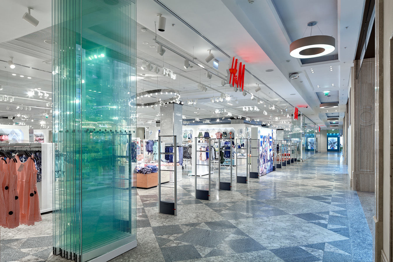 Фото Раздвижные цельностеклянные перегородки NAYADA SmartWall G5