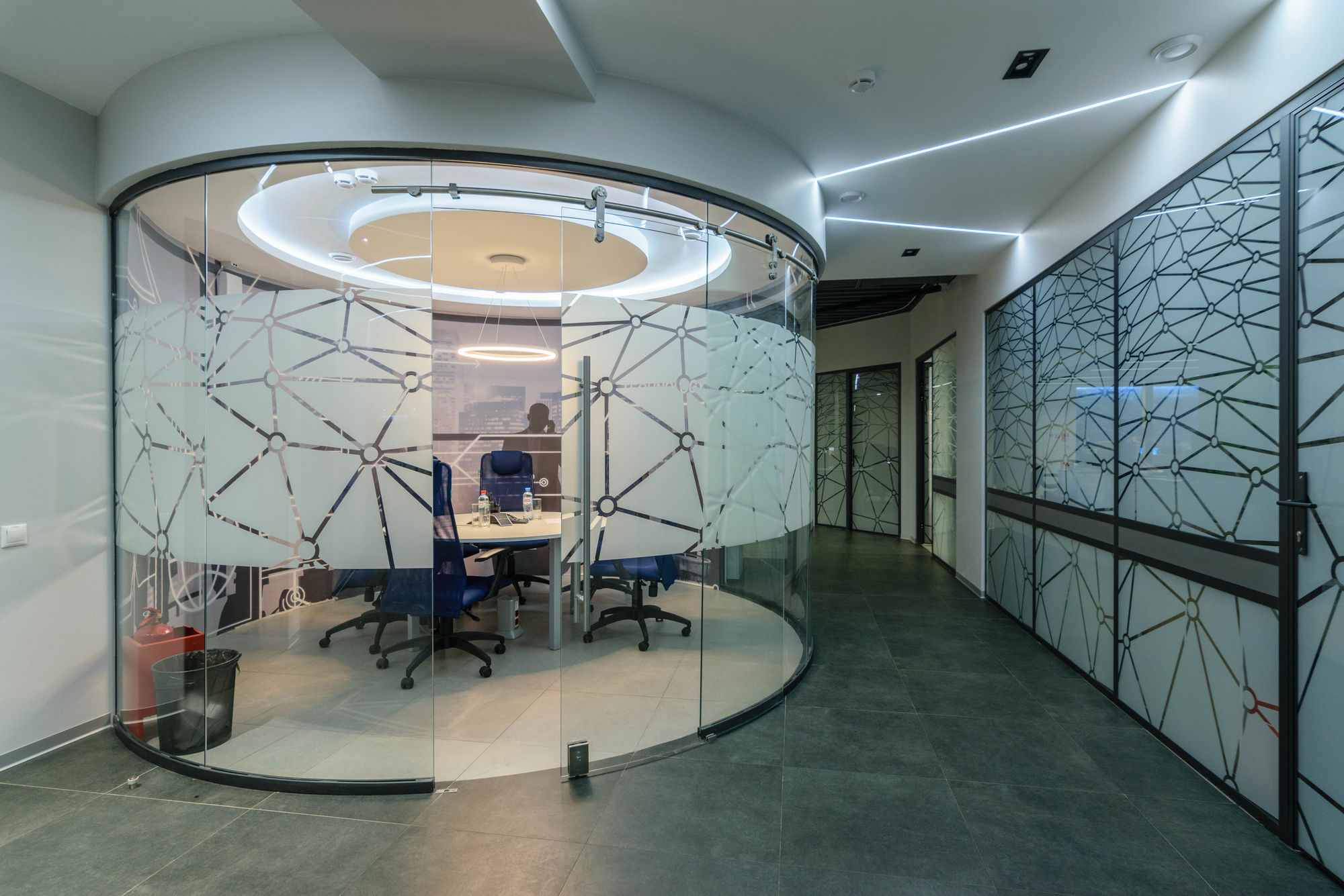 Фото Цельностеклянные перегородки NAYADA-Crystal