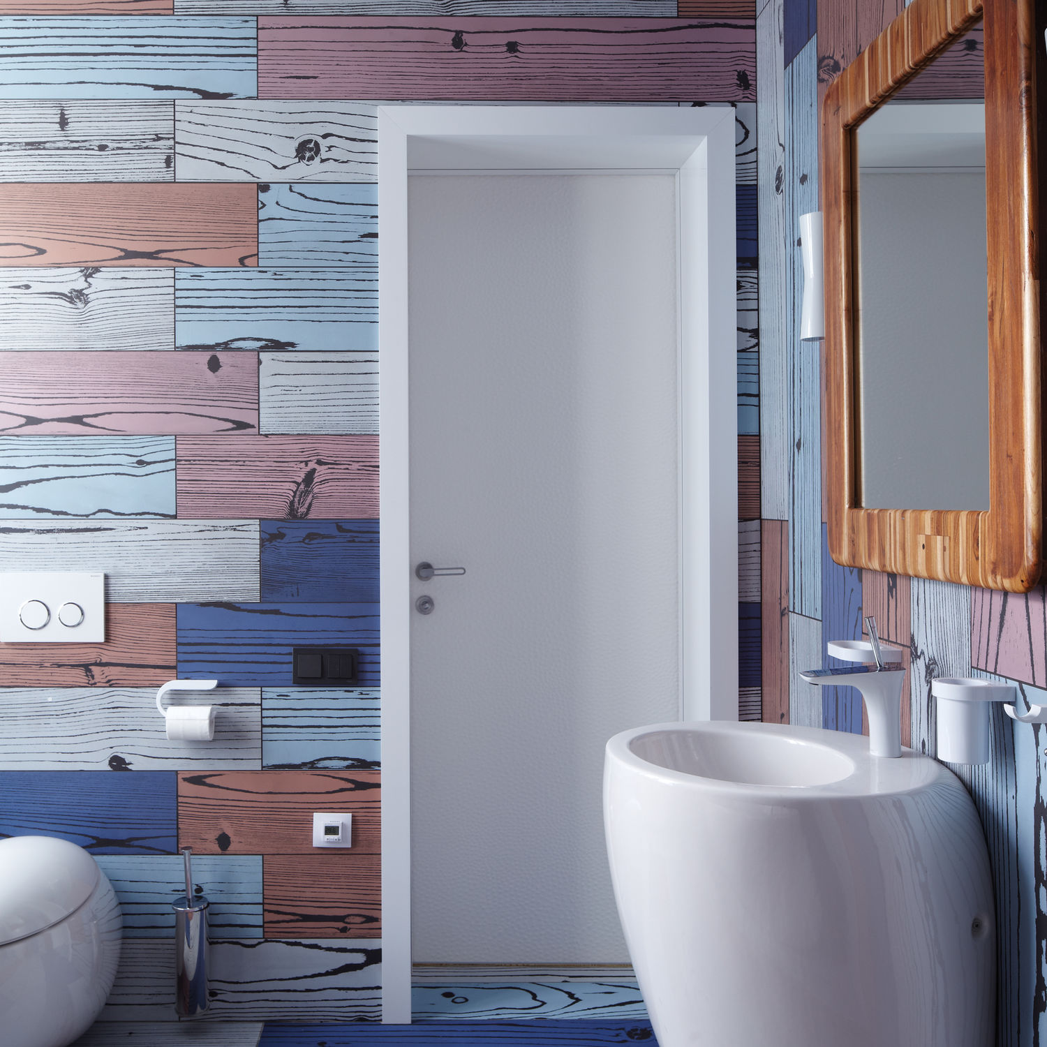 Фото Дверь в искусственной коже LEGUAN