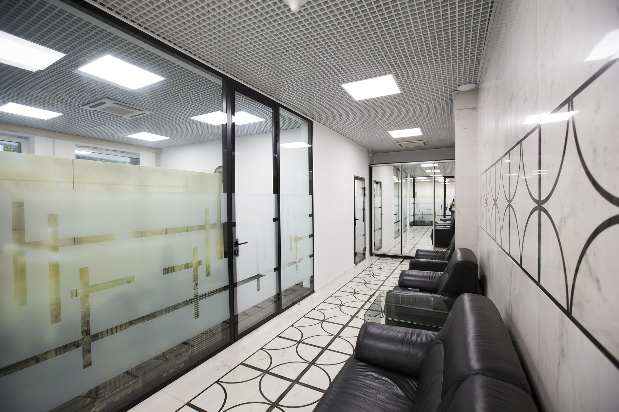 Фото Стеклянные двери Intero N