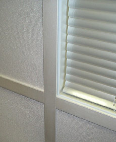 Анодированный профиль в перегородках NAYADA