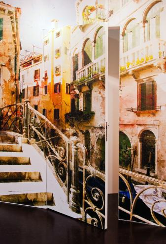 Фото STELS – А где дверь? Новая дверная коробка скрытой установки NAYADA-STELS