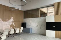Установка офисных перегородок и дверей для офиса компании ПАО Новатек в г. Новый Уренгой