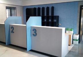 Стойки reception в проекте Изготовление мебели для Сталепромышленной компании